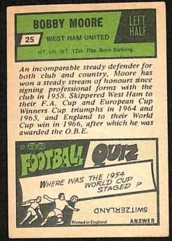A and BC Footballers Green Back #25 Bobby Moore back